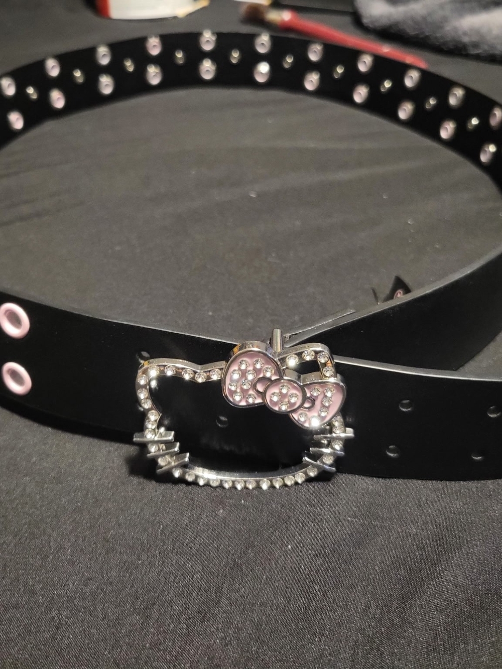 NIFWJUKU ON DEPOPHot Topic Black Belt with Pink Crystal Hello Kitty Buckle